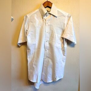 Vintage White Sears Roebuck & Co men’s short sleeve dress shirt. Size 14 1/2